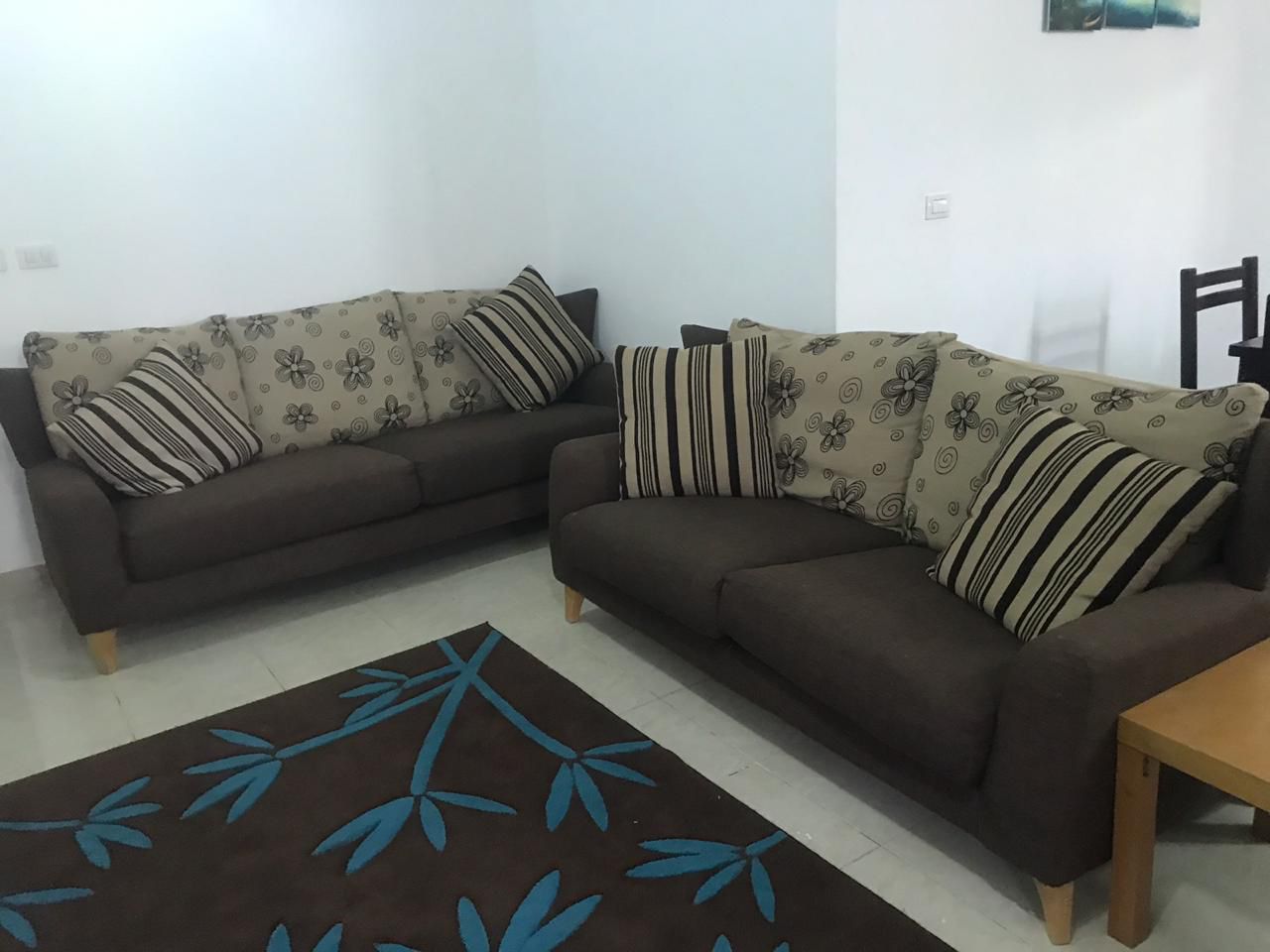 شقة في مدينتي 175 م2 للإيجار مفروش بحري على حديقة صغيرة 50,000 ج 